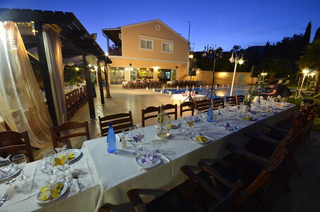 Dominoes Corfu Aparthotel Ypsos Exterior photo