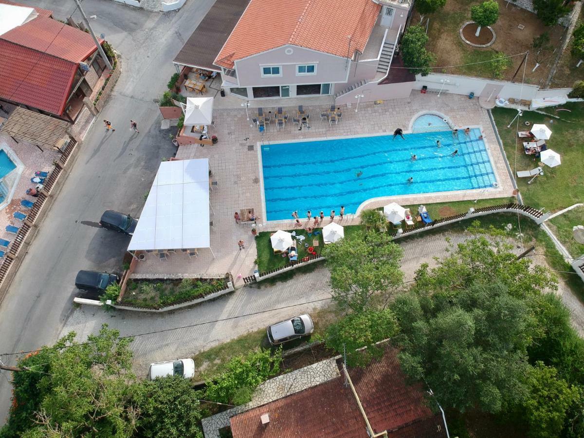 Dominoes Corfu Aparthotel Ypsos Exterior photo